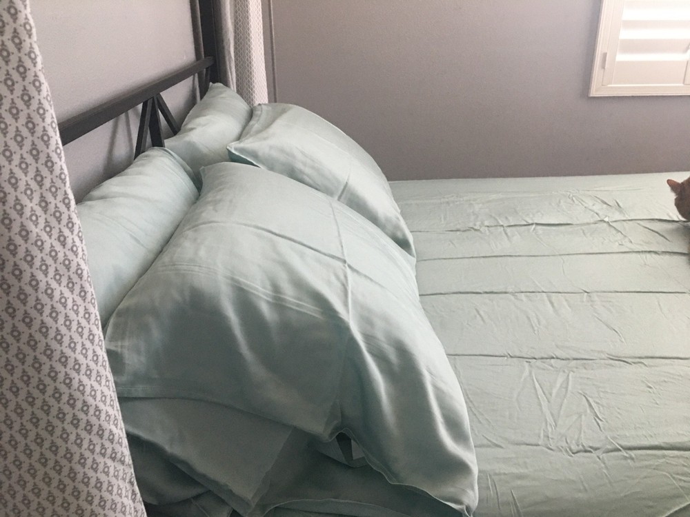 Tencel Queen Sheets 2 Sets 5pc each Deep Fitted Luxuriously Soft