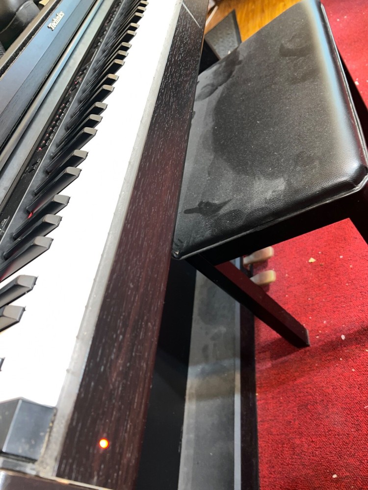 Technics SX-PX552 Digital Piano