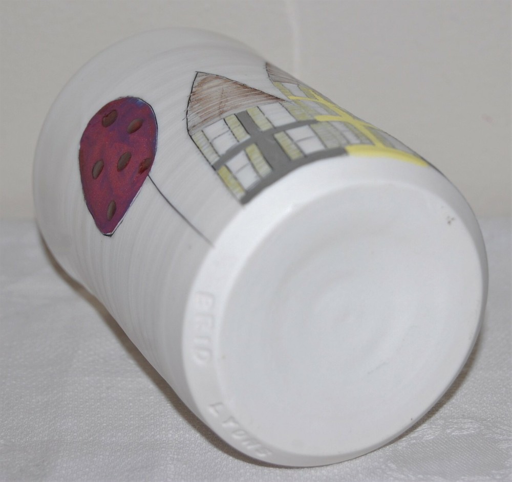 Unique Brid Lyons ~ Ireland ~ Handcrafted Studio Pottery Vase / Cup
