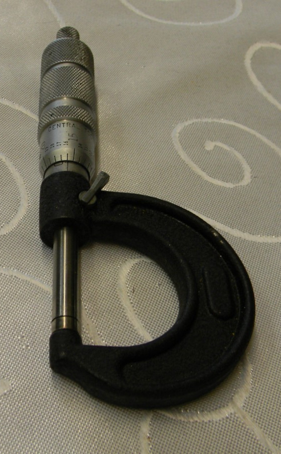 CENTRAL TOOLS 0-1" MICROMETER #6009