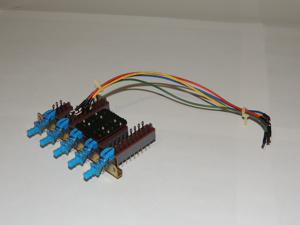 MCS-3035 EQ Push Switch Assembly