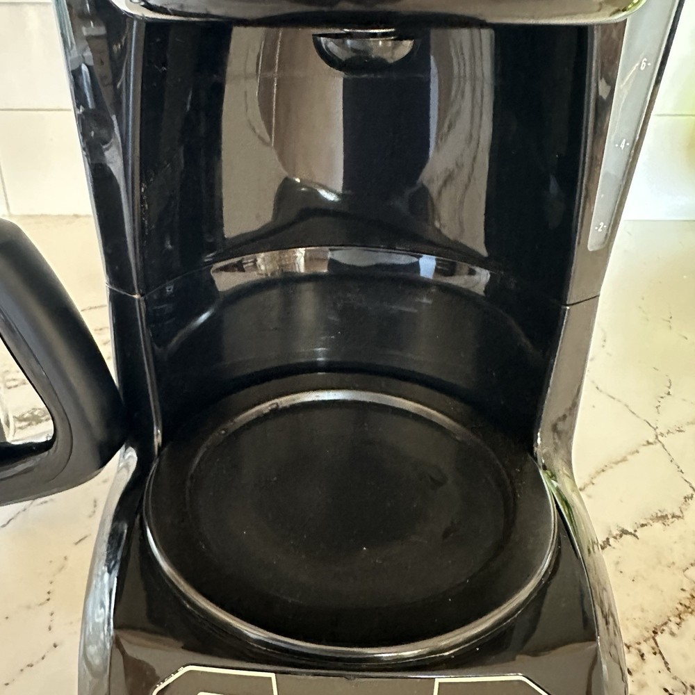 Black + Decker CM1100B 12 Cup Programmable Coffeemaker, Black