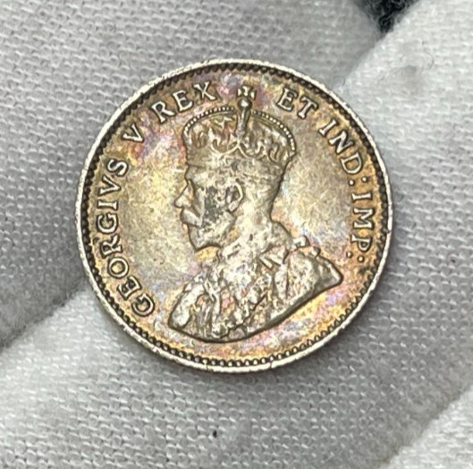 1911 Canada 5 Cents Silver Coin