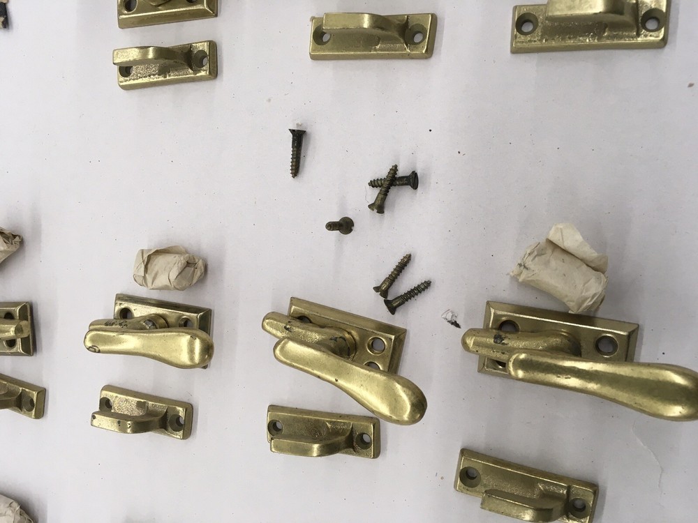 12 SOLID BRASS CABINET/CUPBOARD SHOWCASE FASTENER Latch Lock