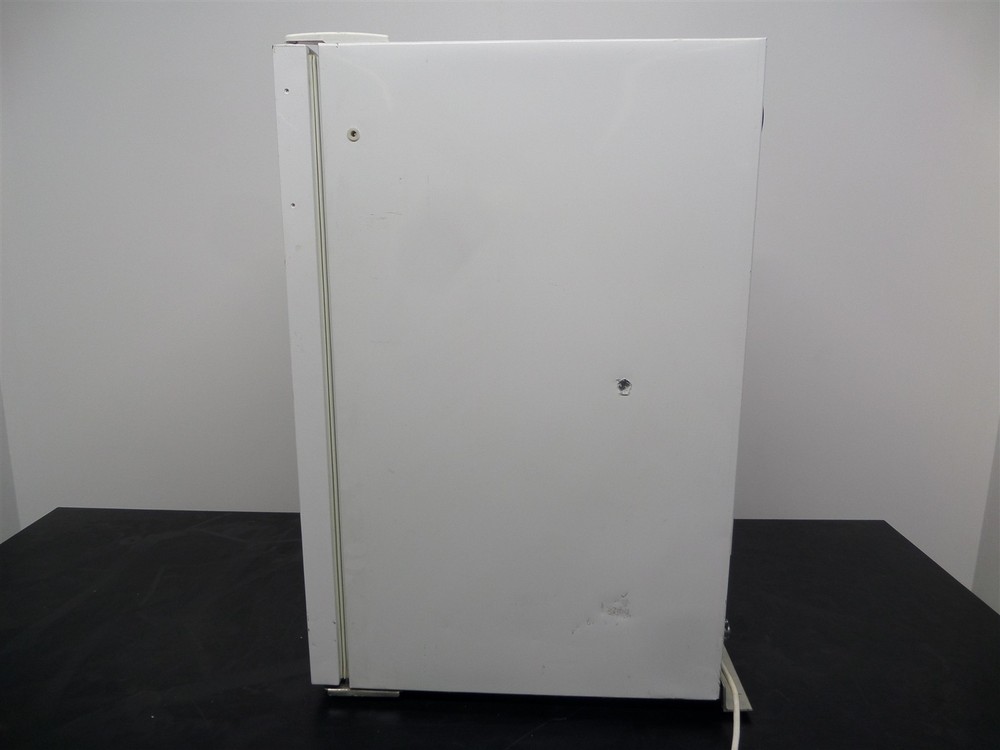 Accucold FF511LBIVAC Undercounter Refrigerator 2°C - 8°C