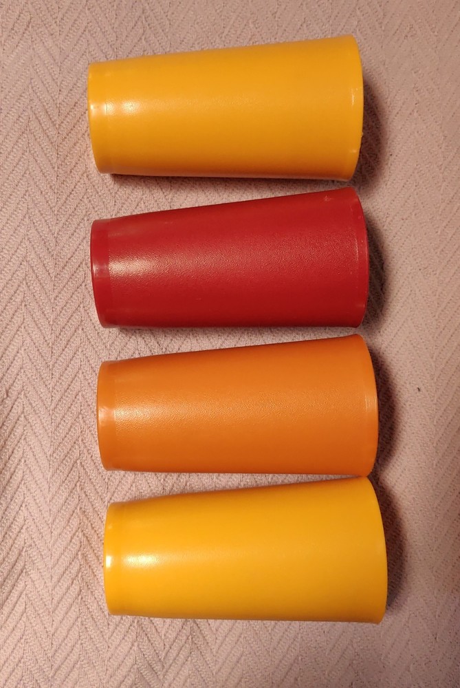 4 Tupperware cups fall colors 873-9