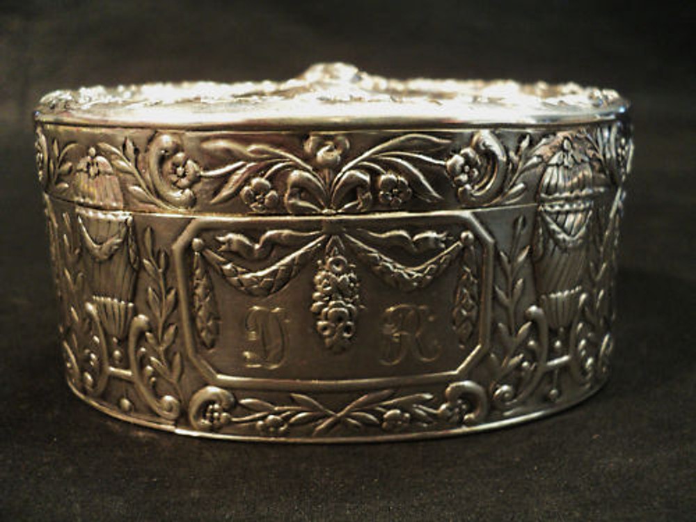 UNUSUAL ANTIQUE GERMAN ENGRAVED / CHASED SILVER OVAL BOX c. 1900