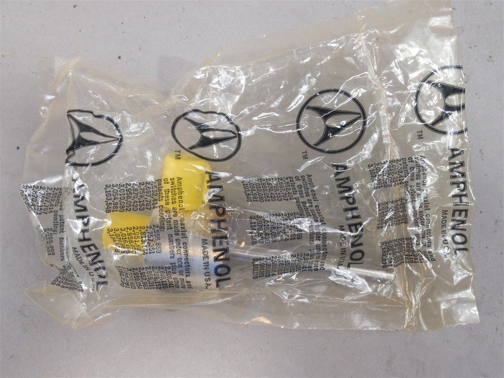 Amphenol 300-11156 - NEW