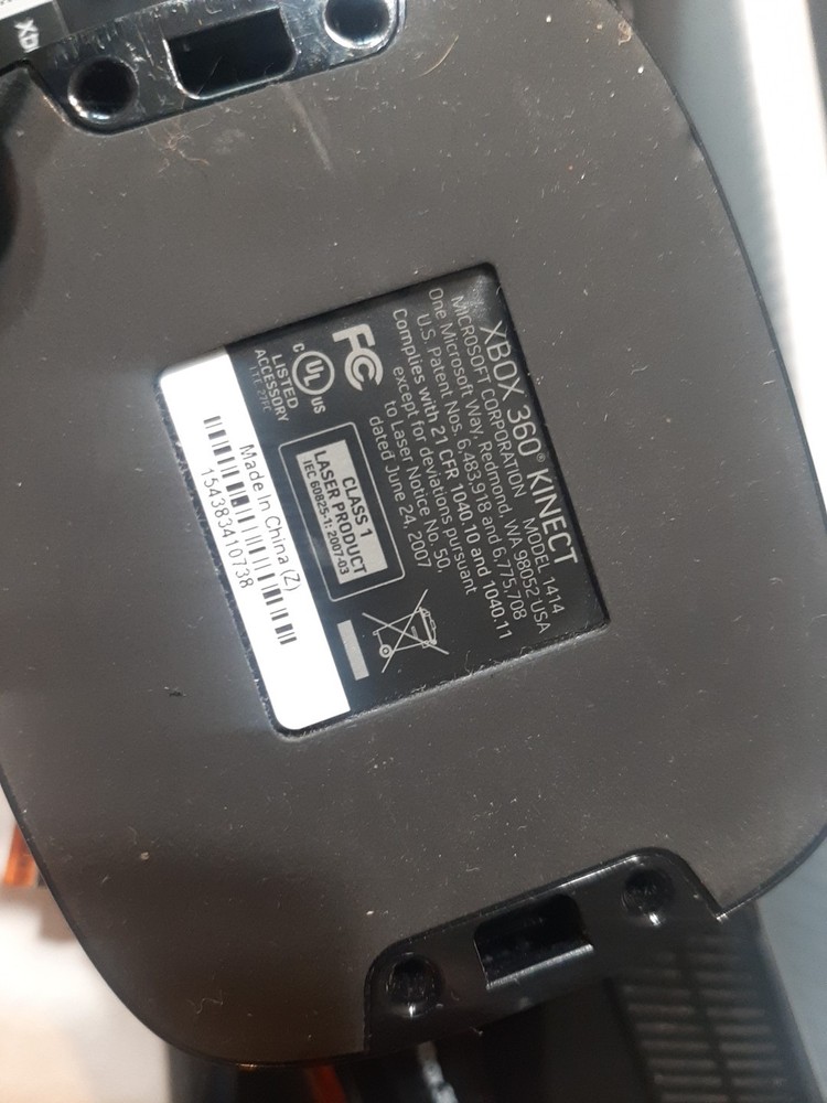 Microsoft Xbox 360 Kinect Sensor Fast Ship No game included