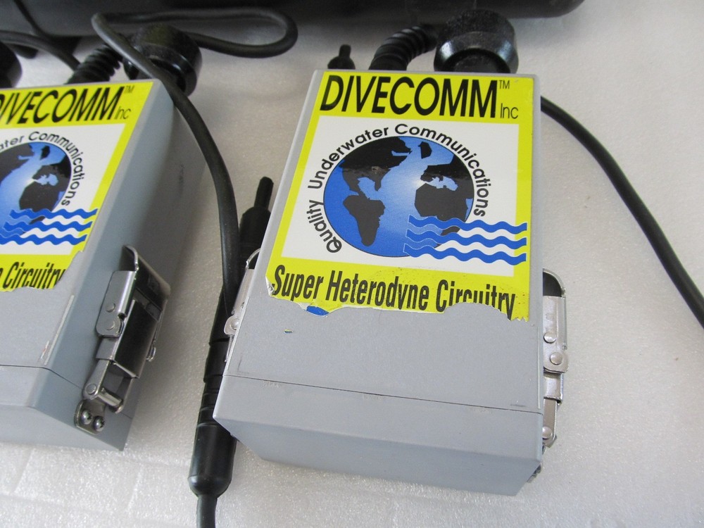 Divecomm DC1000A Communications Devices with Case