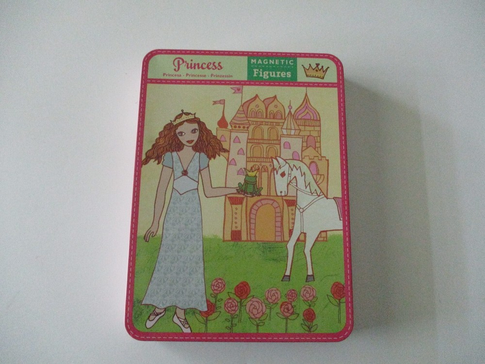 Mudpuppy Princess Magnetic Figures ~ GUC