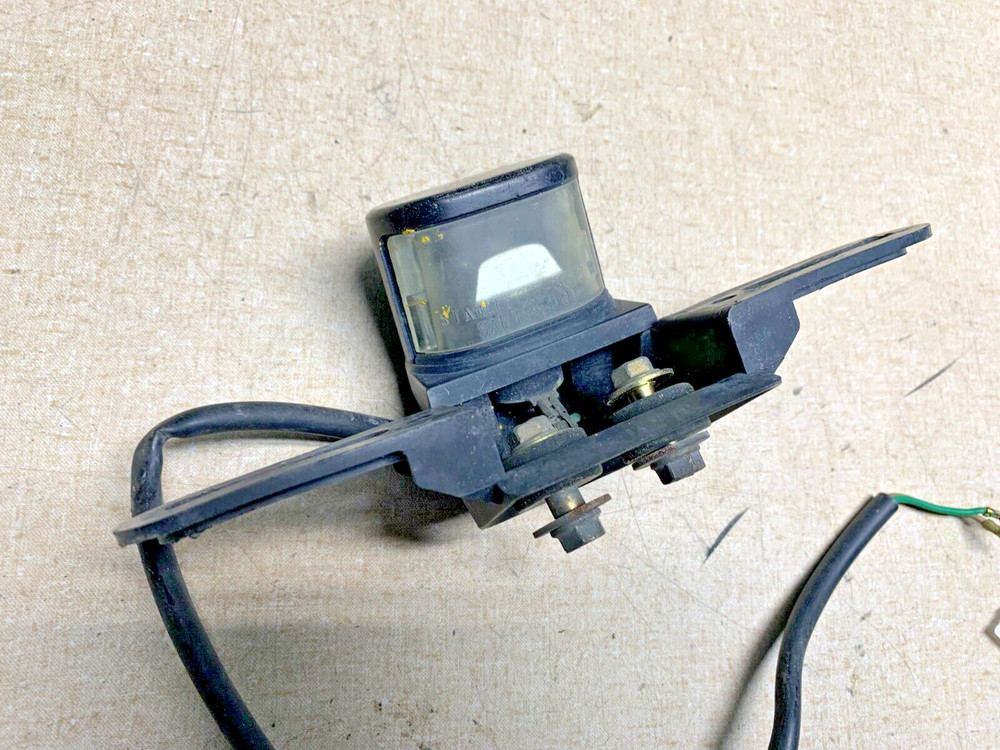 HONDA VTR1000 LICENSE PLATE LIGHT & BRACKET
