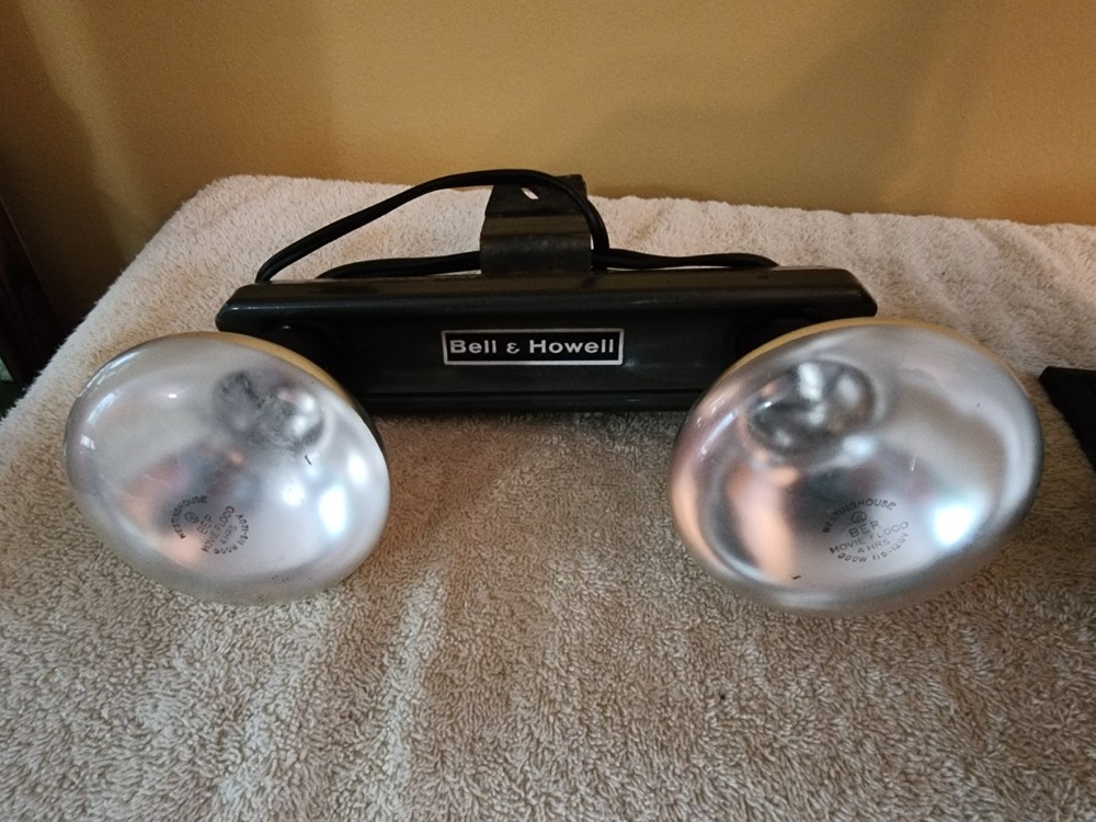 Kodascope Eight Model 50 Plus Camera Lights