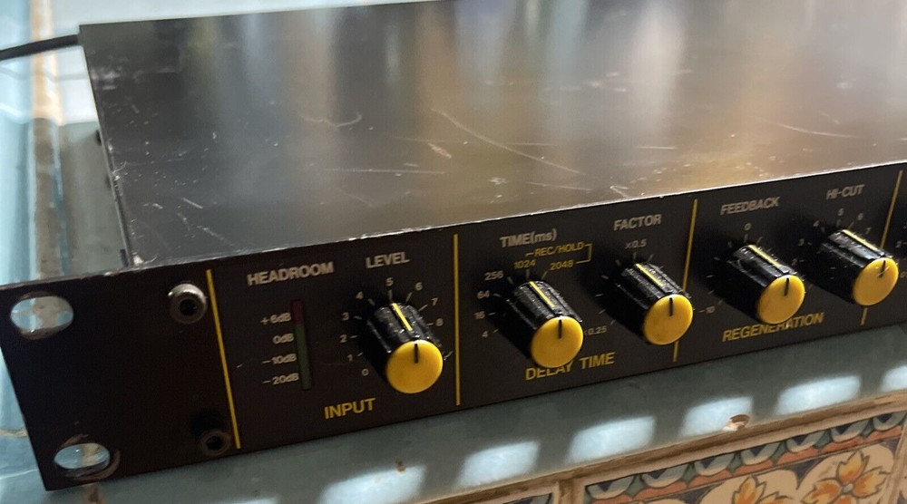 Korg SDD-1000 Digital Delay Effect Signal Processor Rackmount Works Ships Free