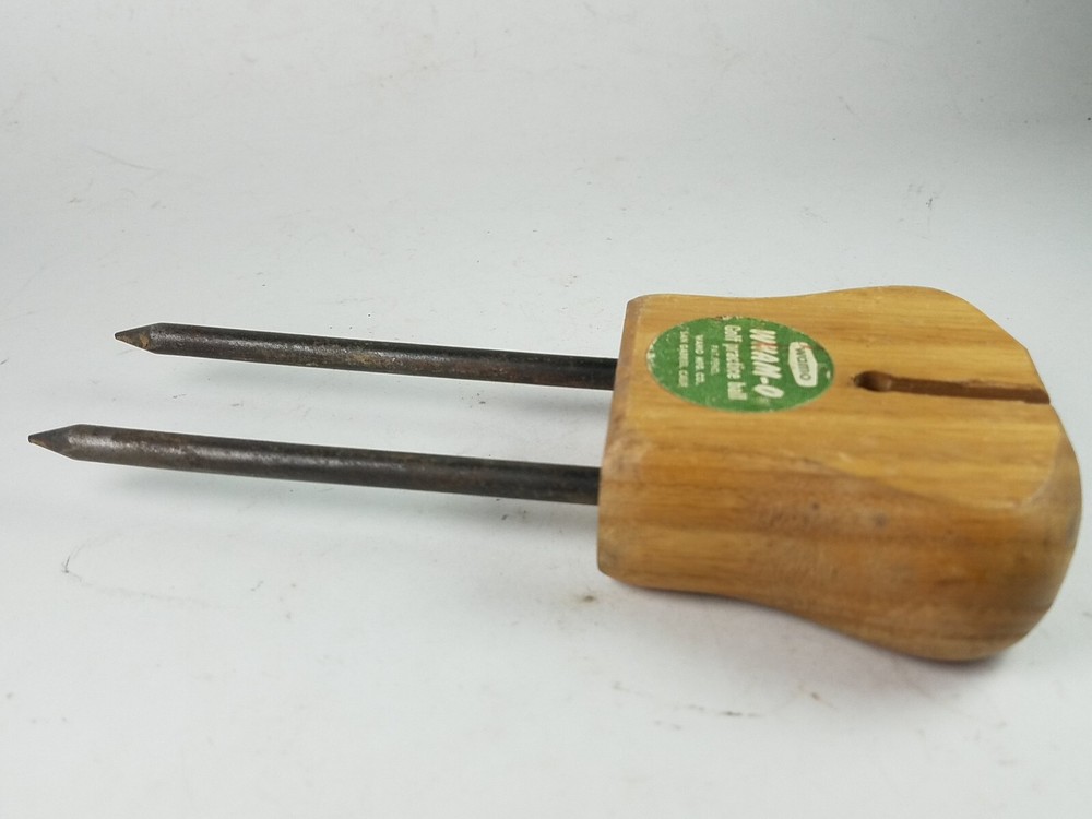 Wham-O Golf Practice Ball Holder