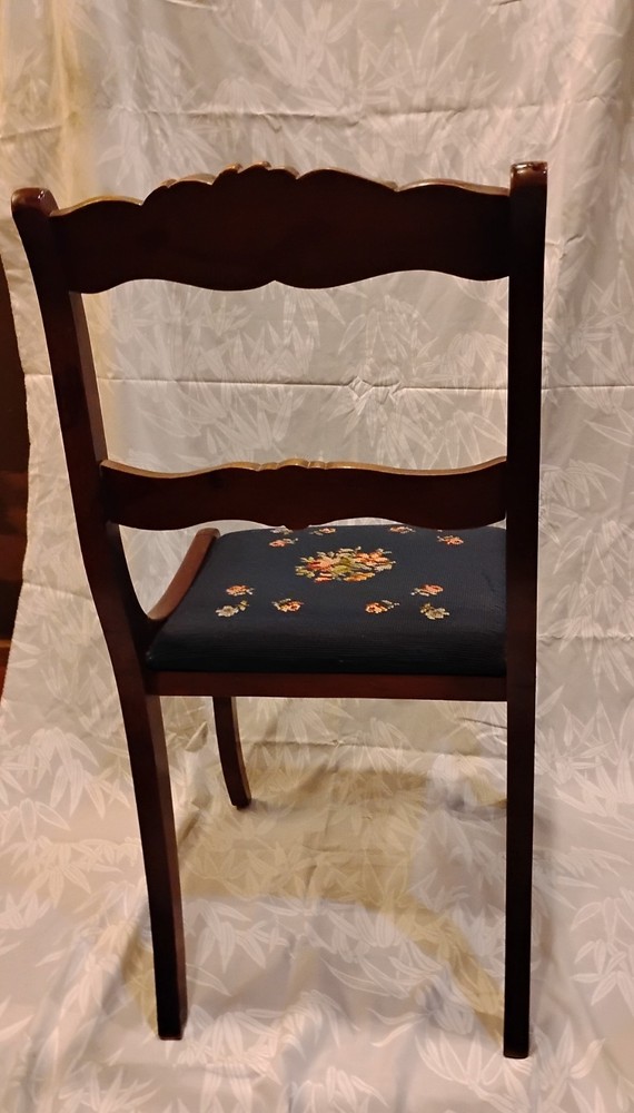 Duncan Phyfe Antique Mahogany Drop Side Dinner Table