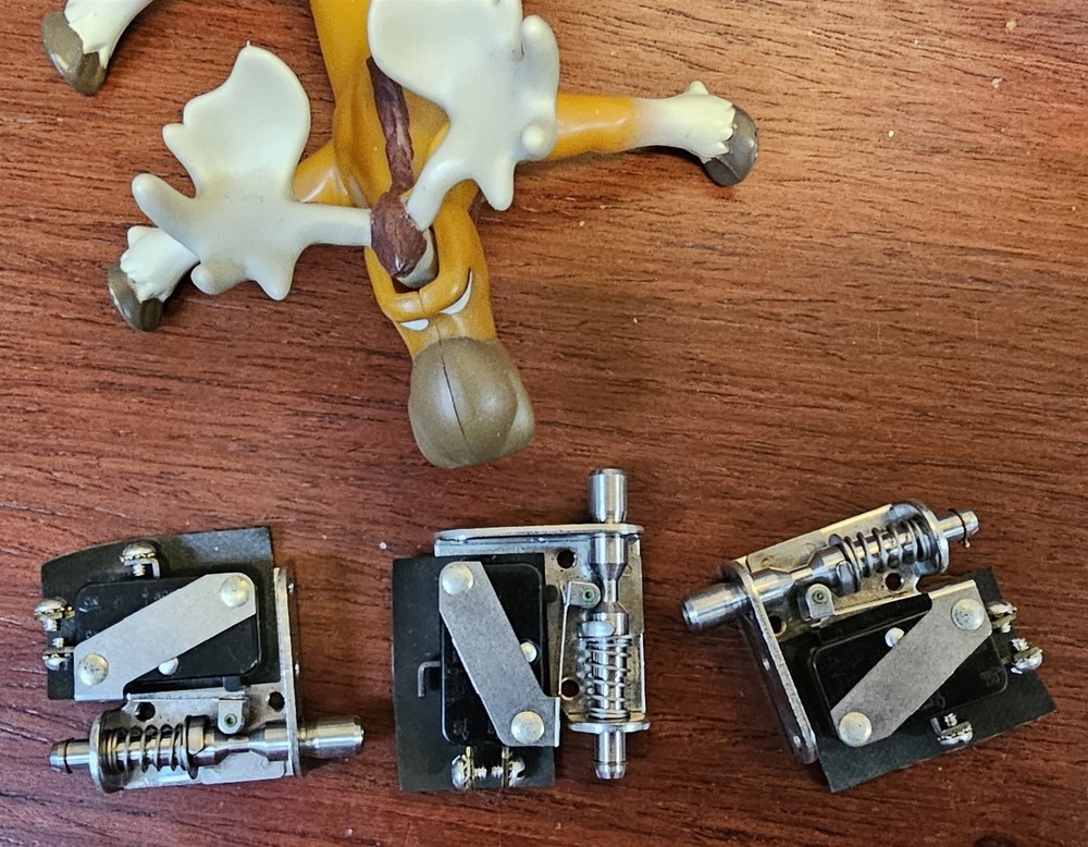 Honeywell 2AC2 Microswitch Lot of 3