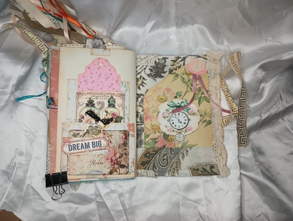 Junk Journal Elegant Shabby Chic Lace