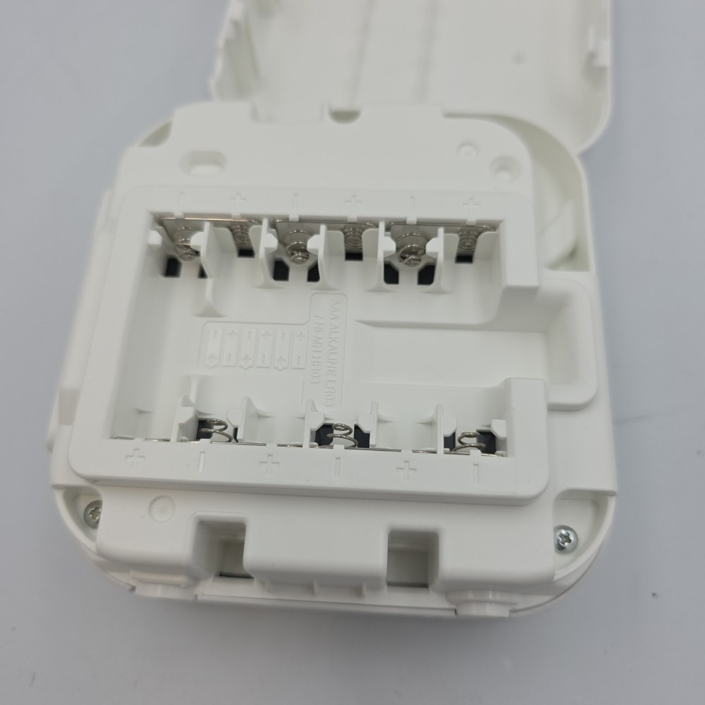 Brother P-Touch PT-P300BT Cube Smartphone Bluetooth Wireless TESTED