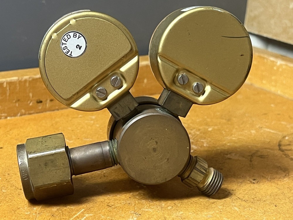 Meco Oxygen Regulator ~