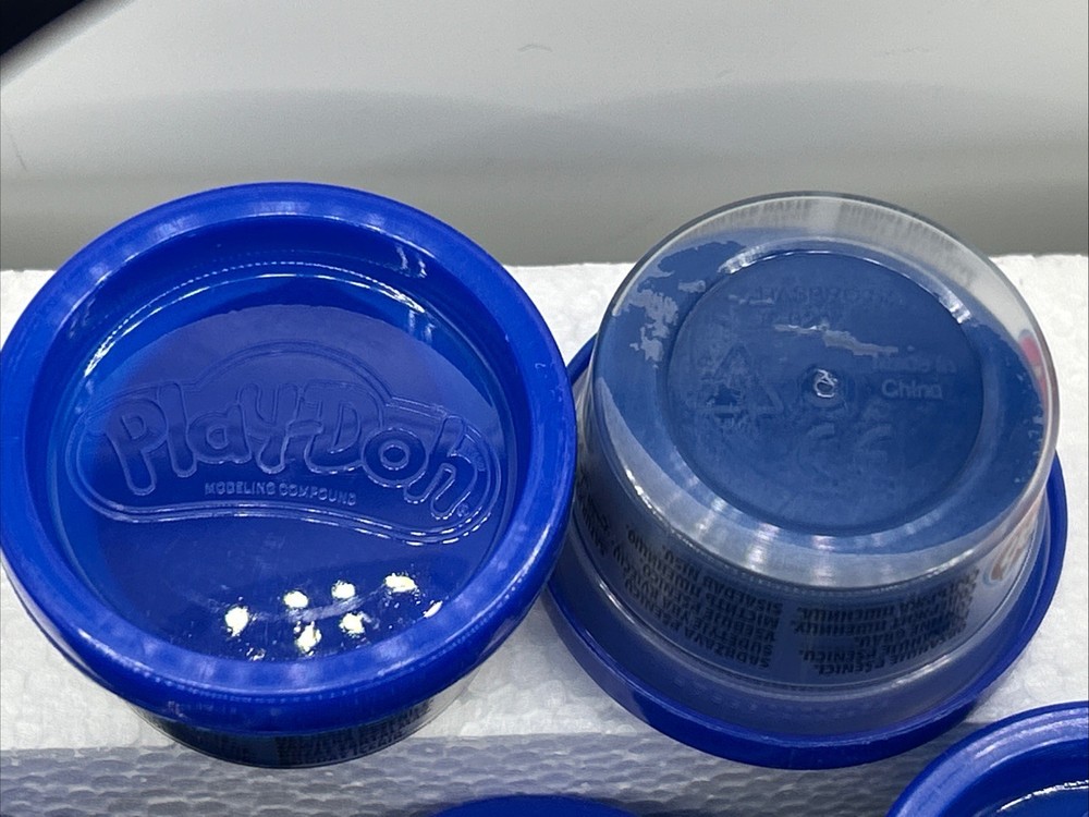 Hasbro Play-Doh (25) 1 Ounce Containers BLUE