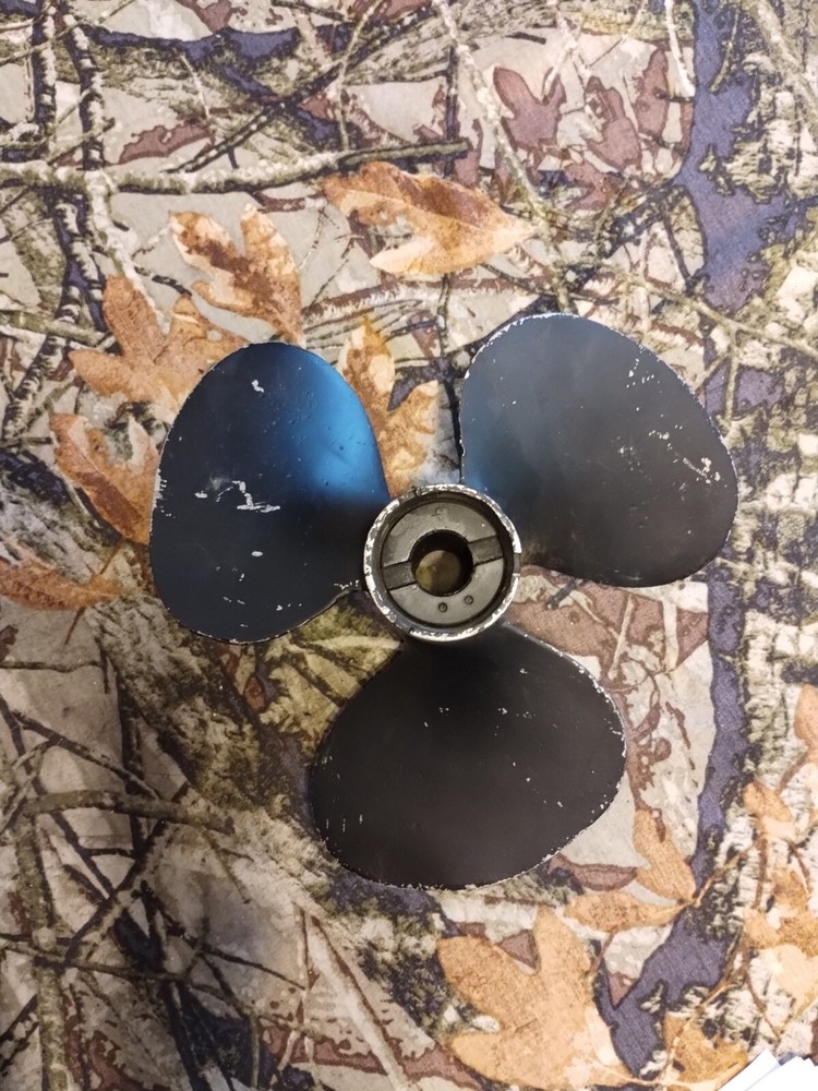 Johnson Evinrude Propeller 309946 -- 10 x 9 1/4