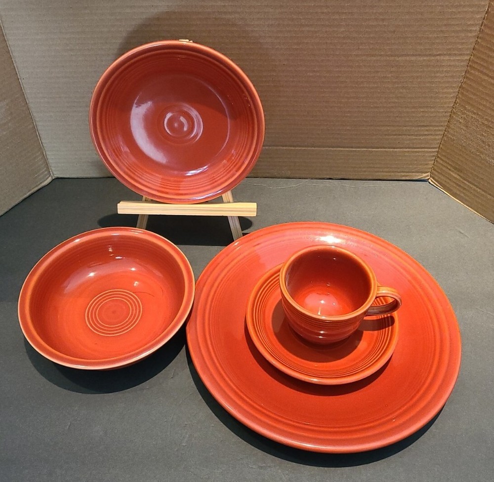 Fiestaware~Paprika 830 334~ 5 Place Setting~ Retired Color