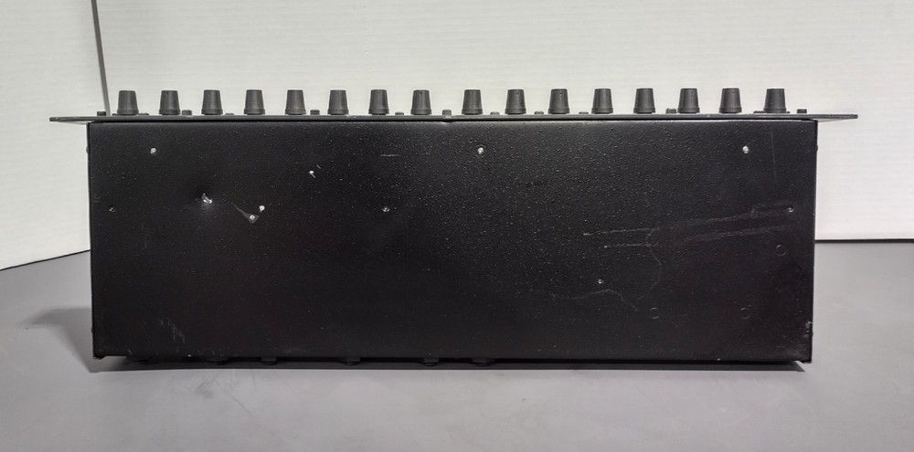 DBX 166XL Professional 2-Channel Analog Compressor/Limiter/Gate Rack System