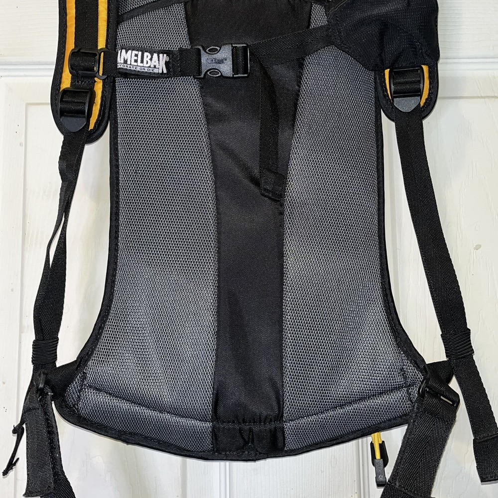 Camelbak Rocket Hydration Pack Black Yellow Backpack 72oz 2.1L No Bladder