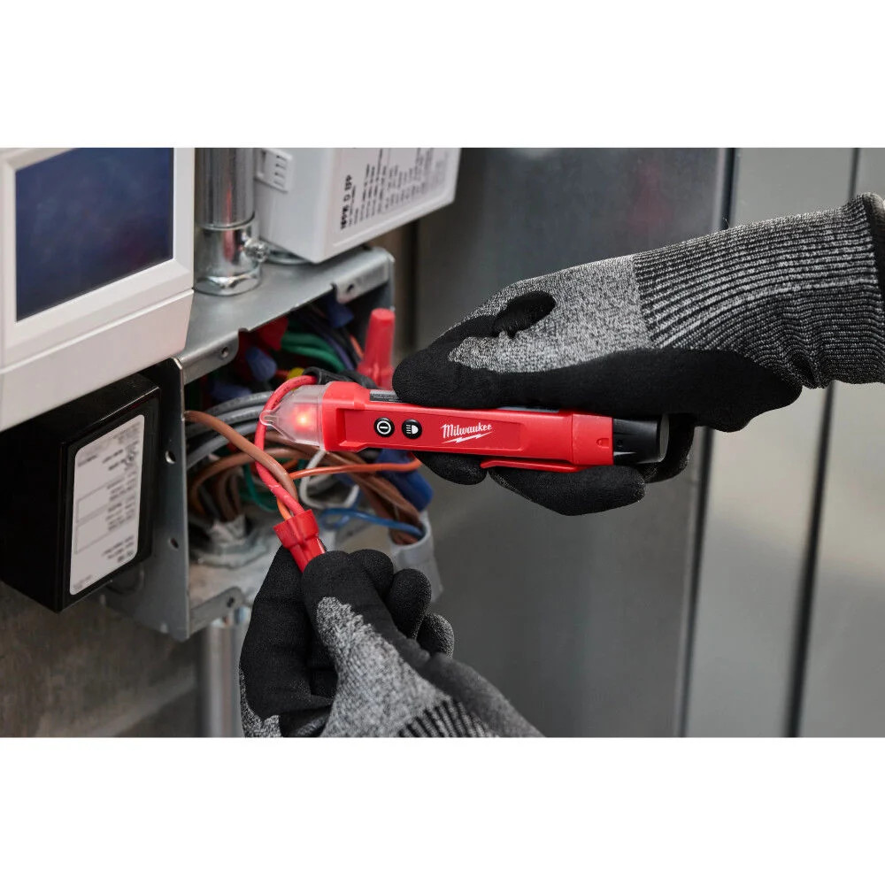 Milwaukee Voltage Detector With Led