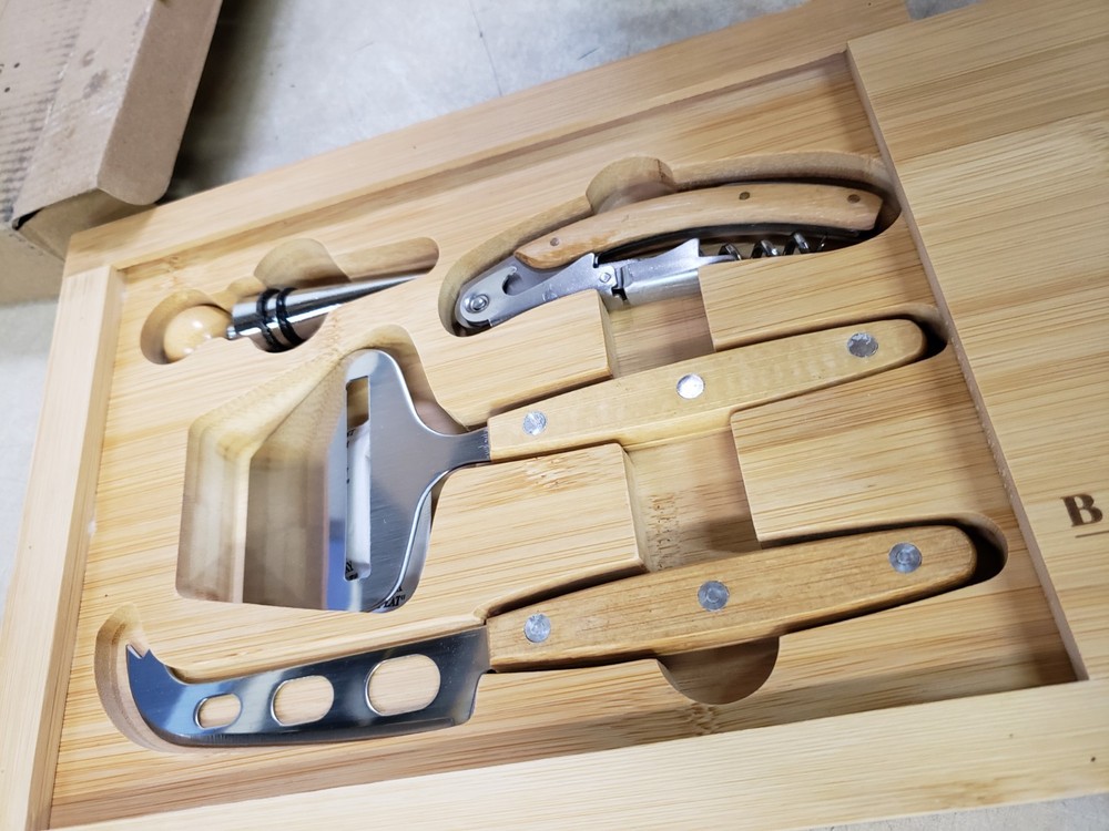 Laurelwood 4-Piece Cheese & Wine Tool Set
