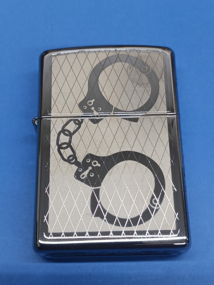 Zippo 28287 High Polish Chrome Handcuff Bling