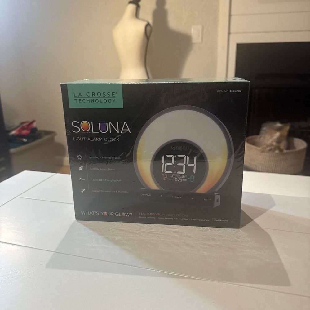 W74146 Soluna S Light Alarm Clock,