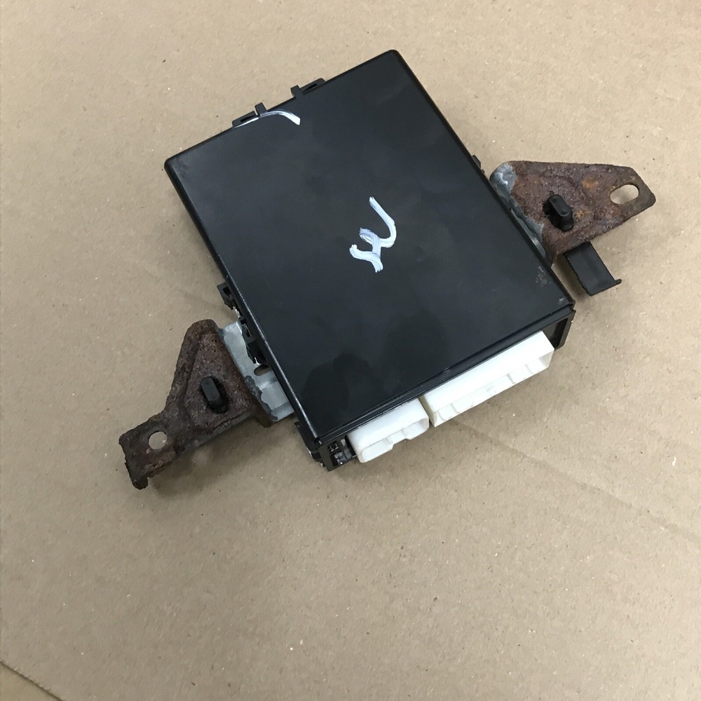 2003-2009 TOYOTA 4RUNNER Tailgate Liftgate Multiplex Control Module 89222-35010