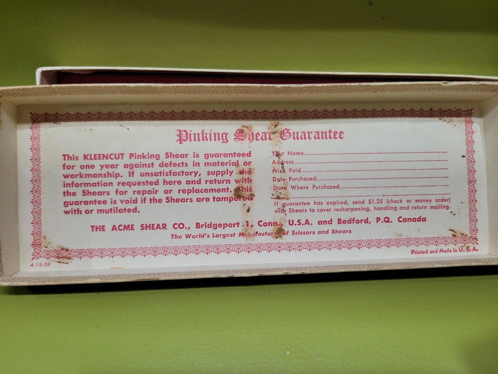 VINTAGE 1950s KLEENCUT PINKING SHEARS w/ BOX