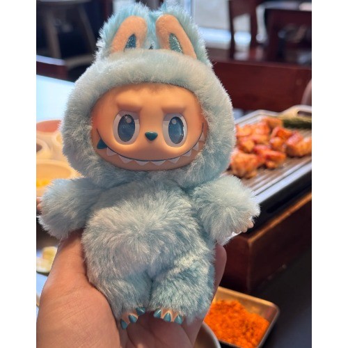 Popular third-generation “Hope” style, official POPMART merchandise