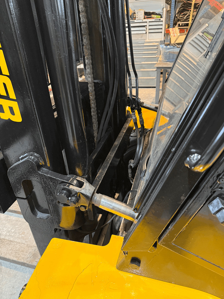 HYSTER H155XL2 FORKLIFT
