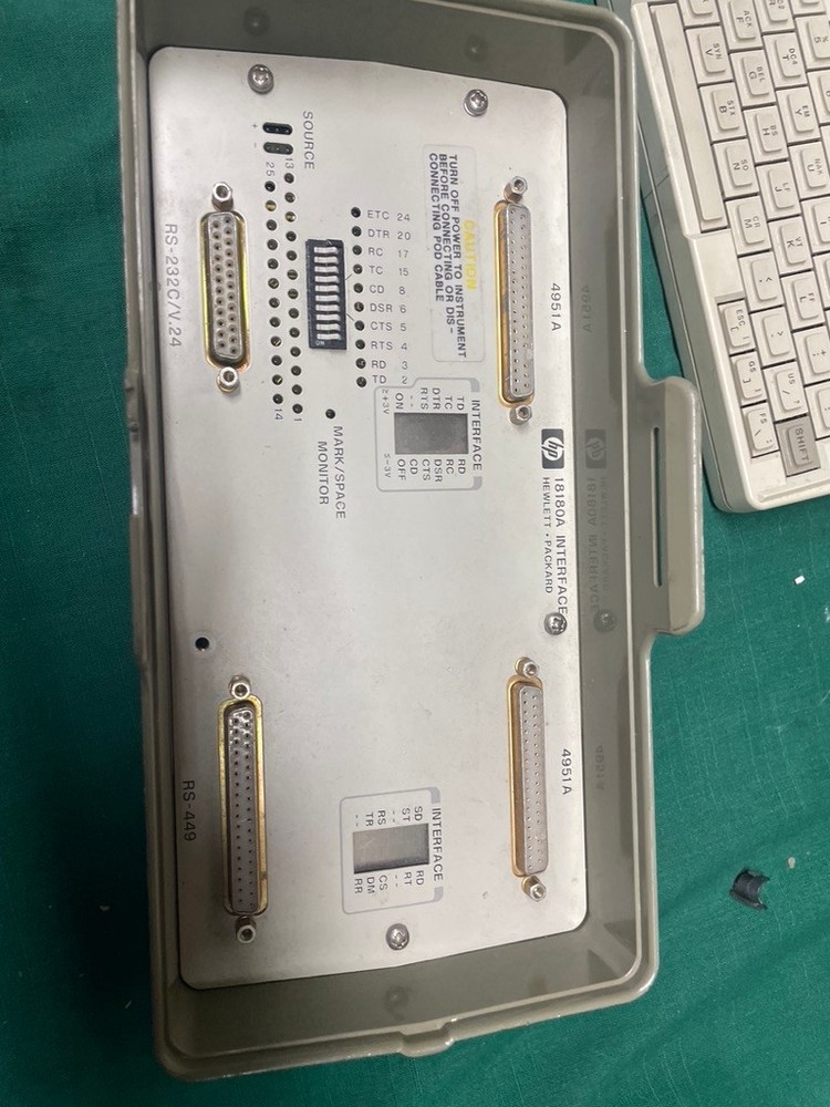 Hewlett Packard HP 4951A protocol analyzer with accessories 18180A interface