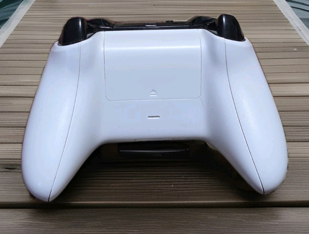 Microsoft Xbox Series S 512GB Console Gaming System Bundle (Tested/Working)