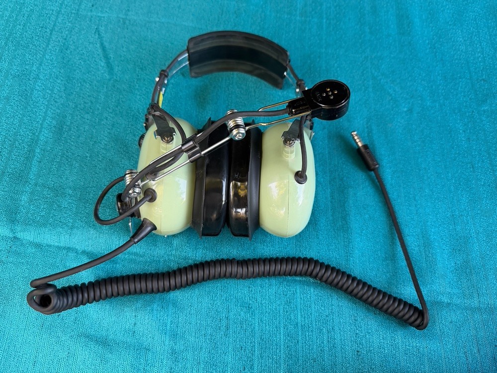 David Clark H10-66 Aviation Headset