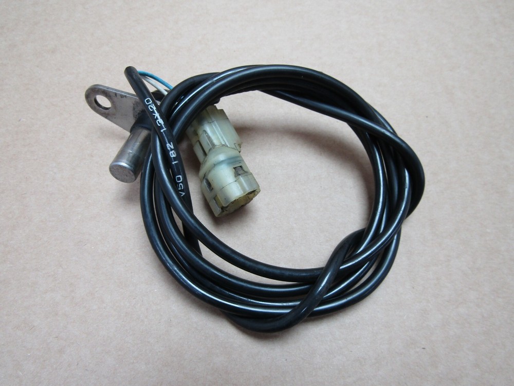 Triumph Tiger 800 ABS 2014 front ABS sensor (14069)