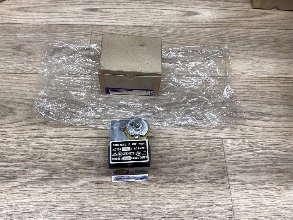 NEW ZENITH MODEL B. CYCLE TIMER 15AMP 250V #805F93PR6*CO