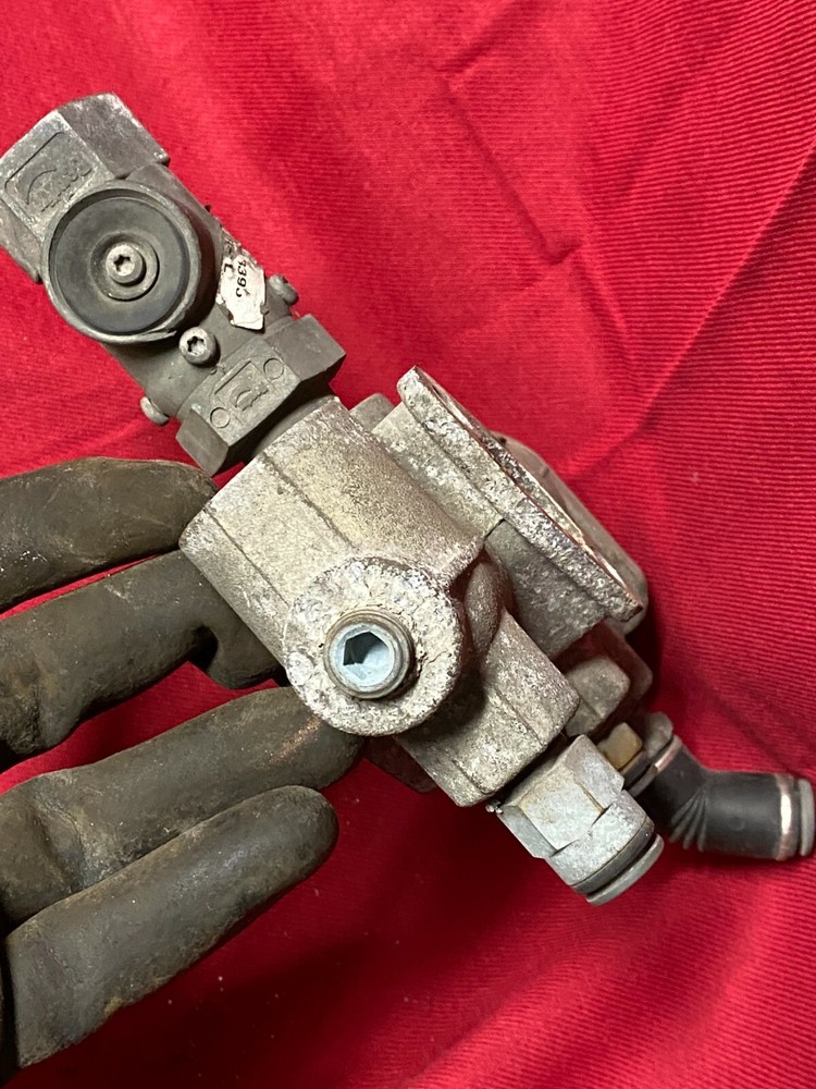 BENDIX 109792 TP 3DC (TRAILER PROTECTION) VALVE