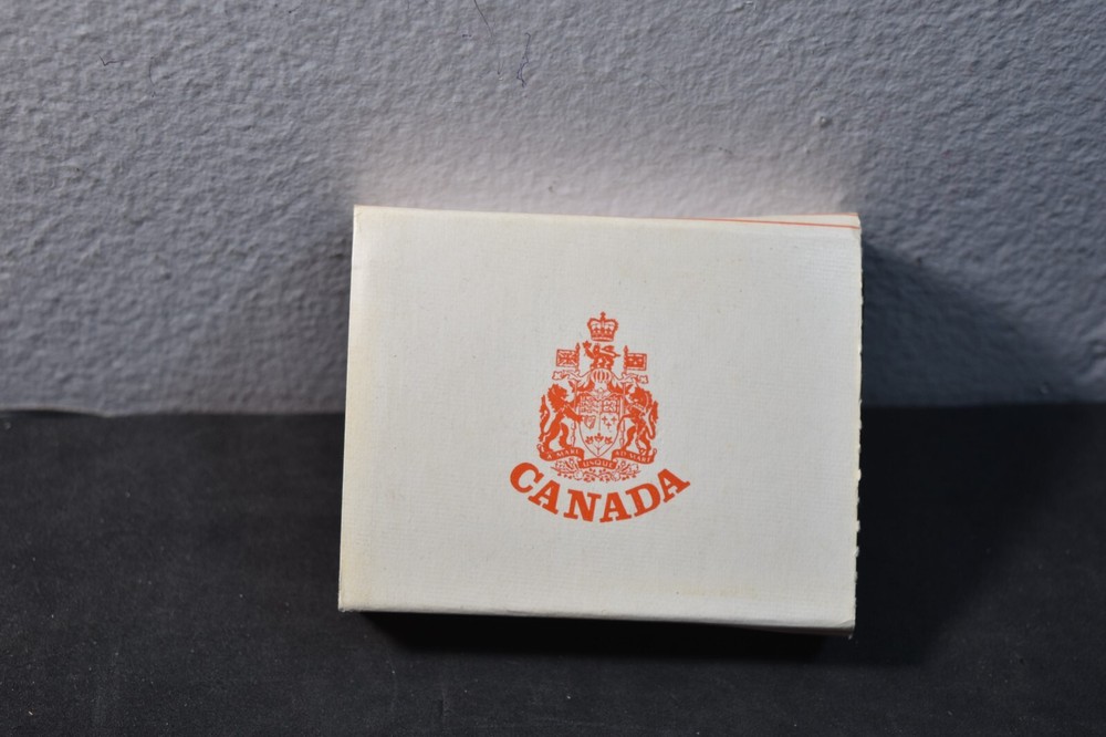 CANADA 1972 UNC SILVER DOLLAR