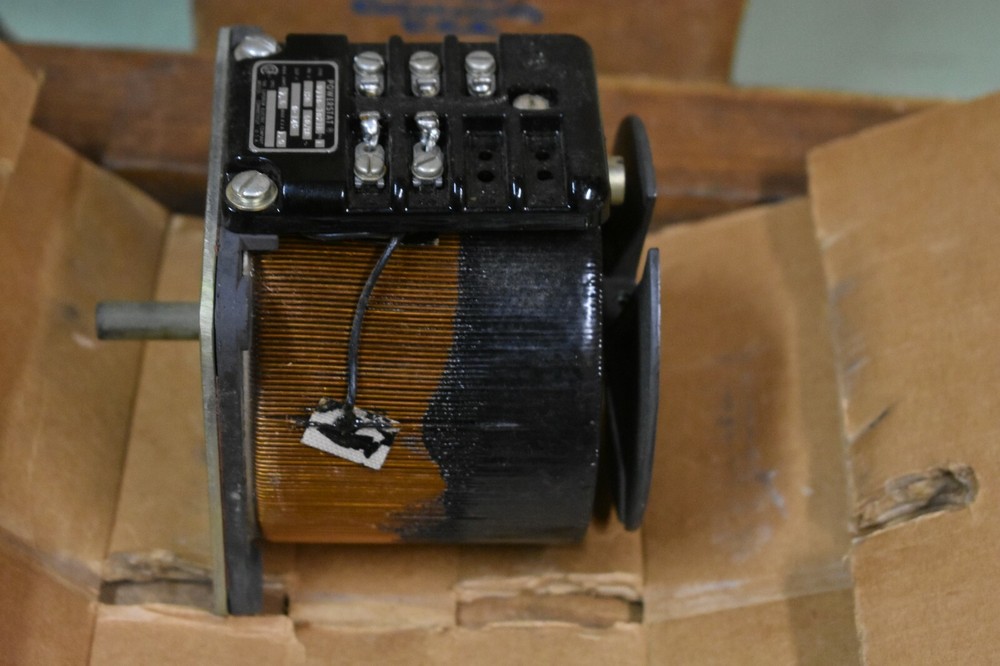 POWERSTAT VARIABLE TRANSFORMER MODEL Q116 0-140 V OUTPUT