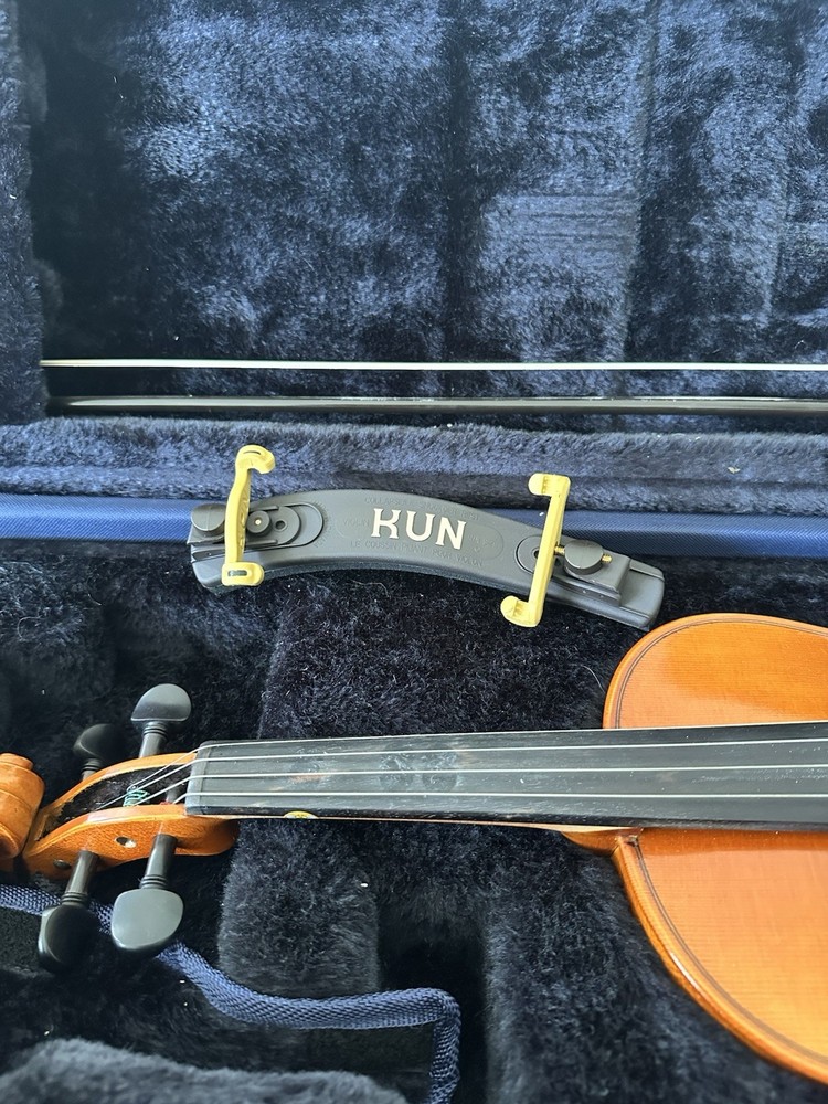 Glaesel Violin With Bow and Rosin