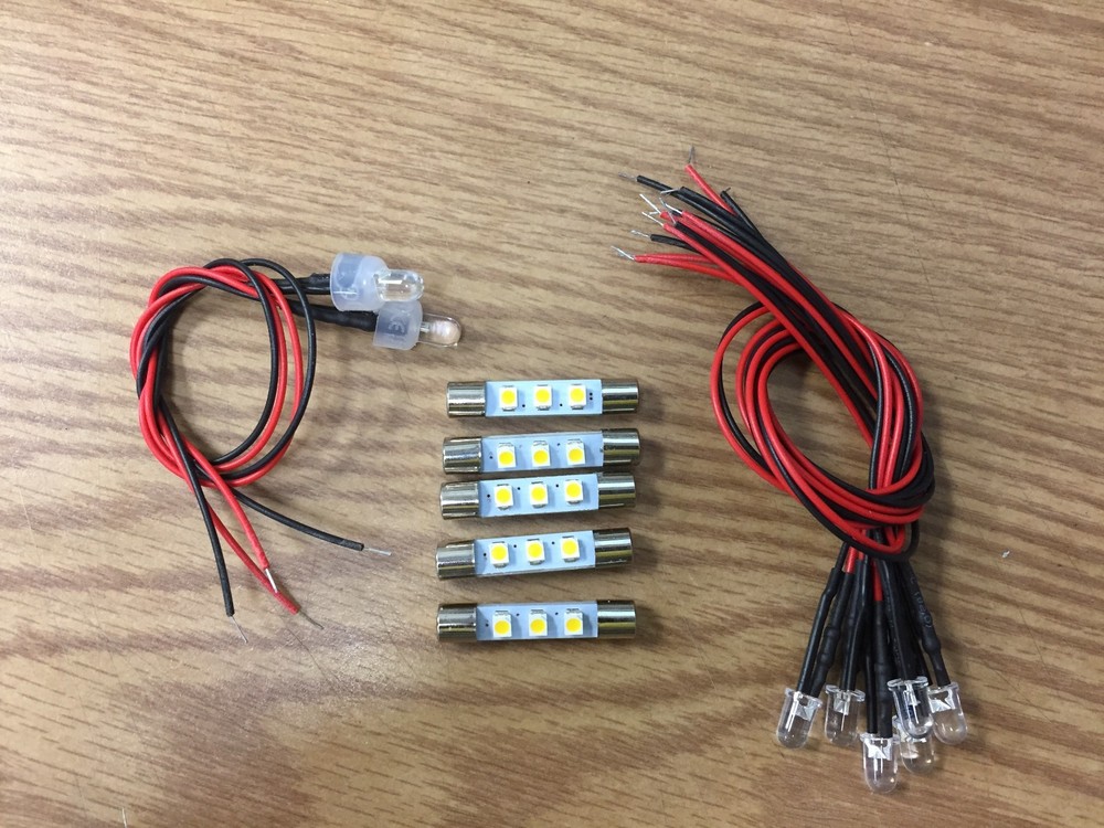 Sansui 7000 Solid State Stereo AM / FM Stereo Tuner Amp FRONT PANEL LED  LAMPS.