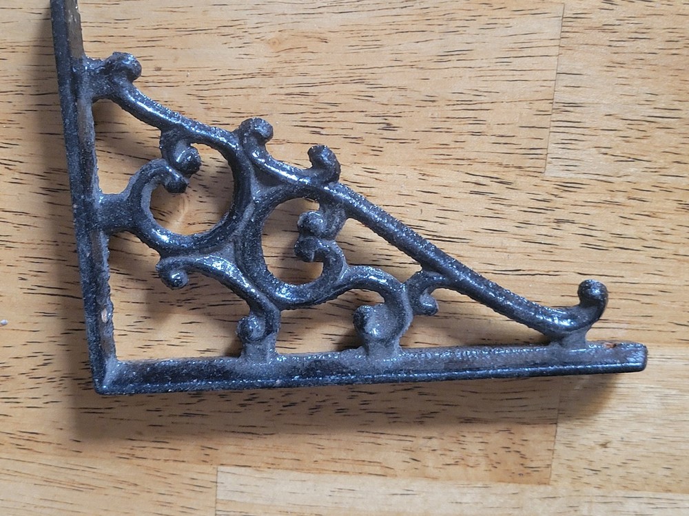 Old Black Cast Iron Decorative Corner Bracket 5.25" x 3.75"