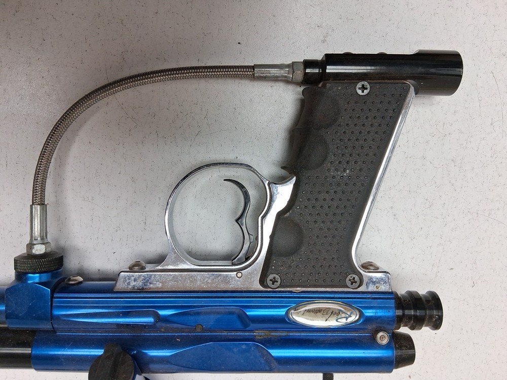 REBEL PAINTBALL MARKER BLUE