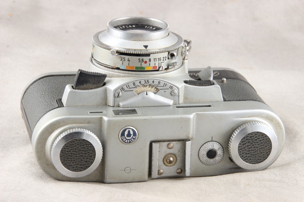 Graphic 35 Rangefinder Camera with Pushbutton Focus